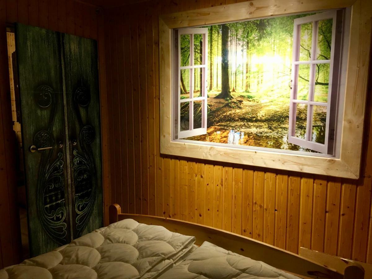Holzhaus Trollbluemchen Am Wald Und See Neuruppin Extérieur photo